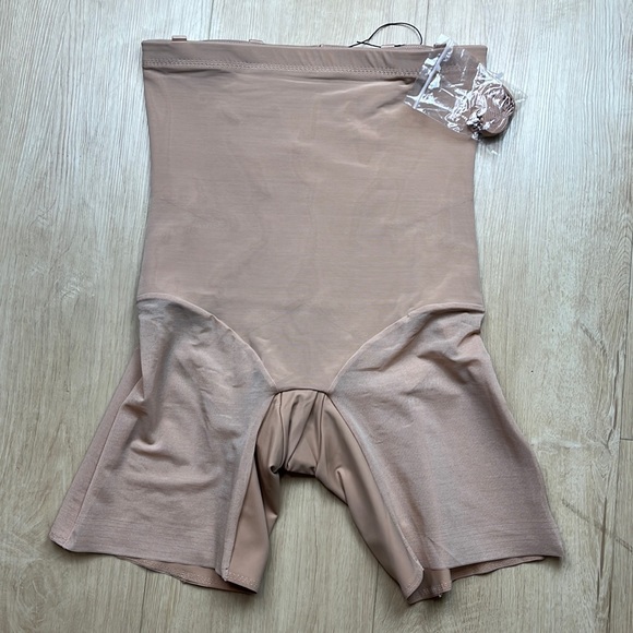 NEW! HONEYLOVE SuperPower Shorts, SIZE XL SAND 1061 - Picture 5 of 7